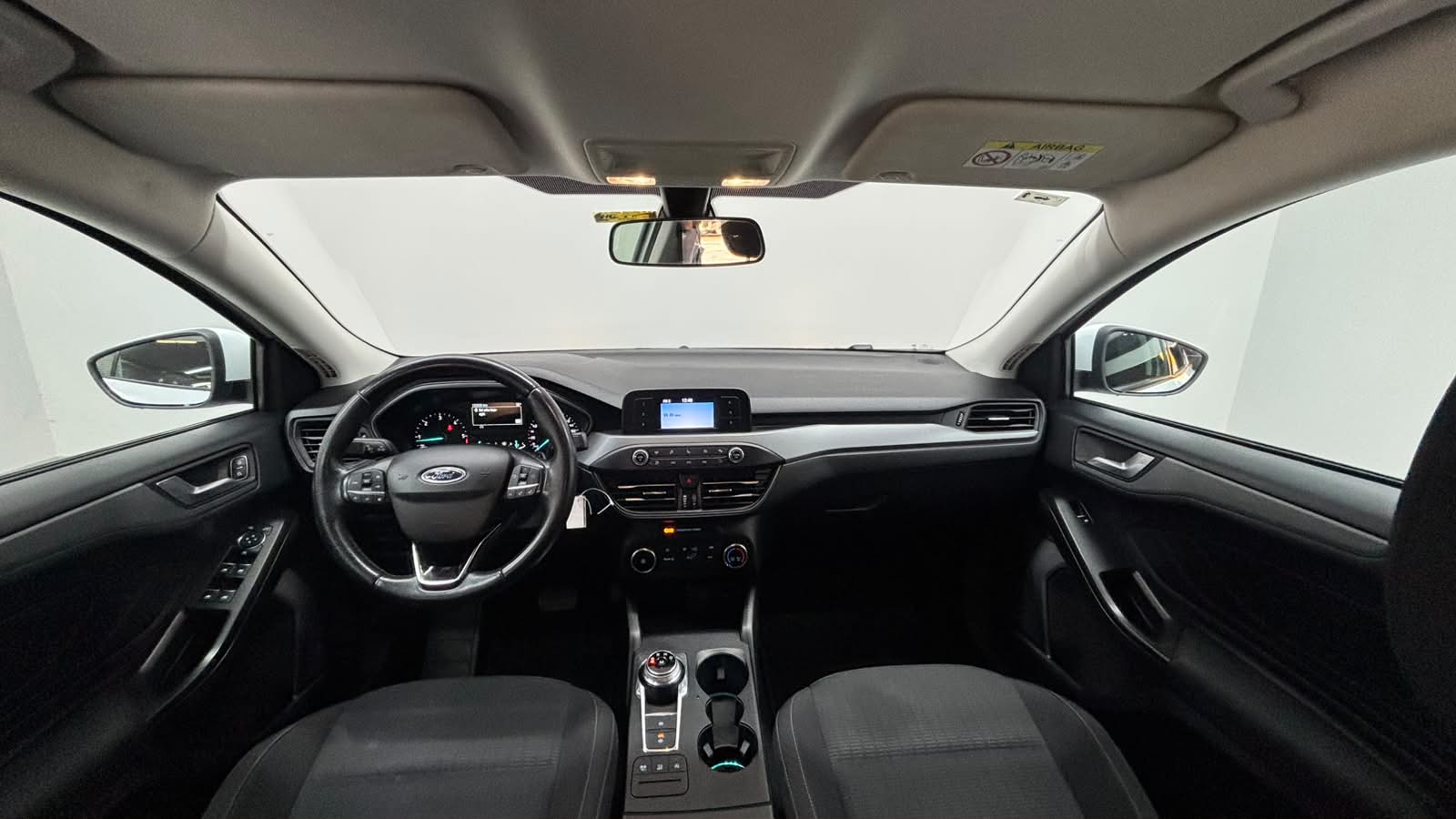 FORD FOCUS 8